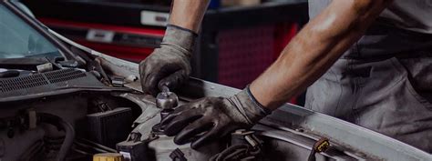 The 10 best auto mechanics in Davao City .